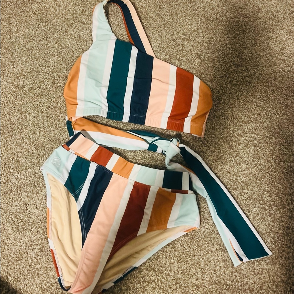 EUC XS Nani Swimwear